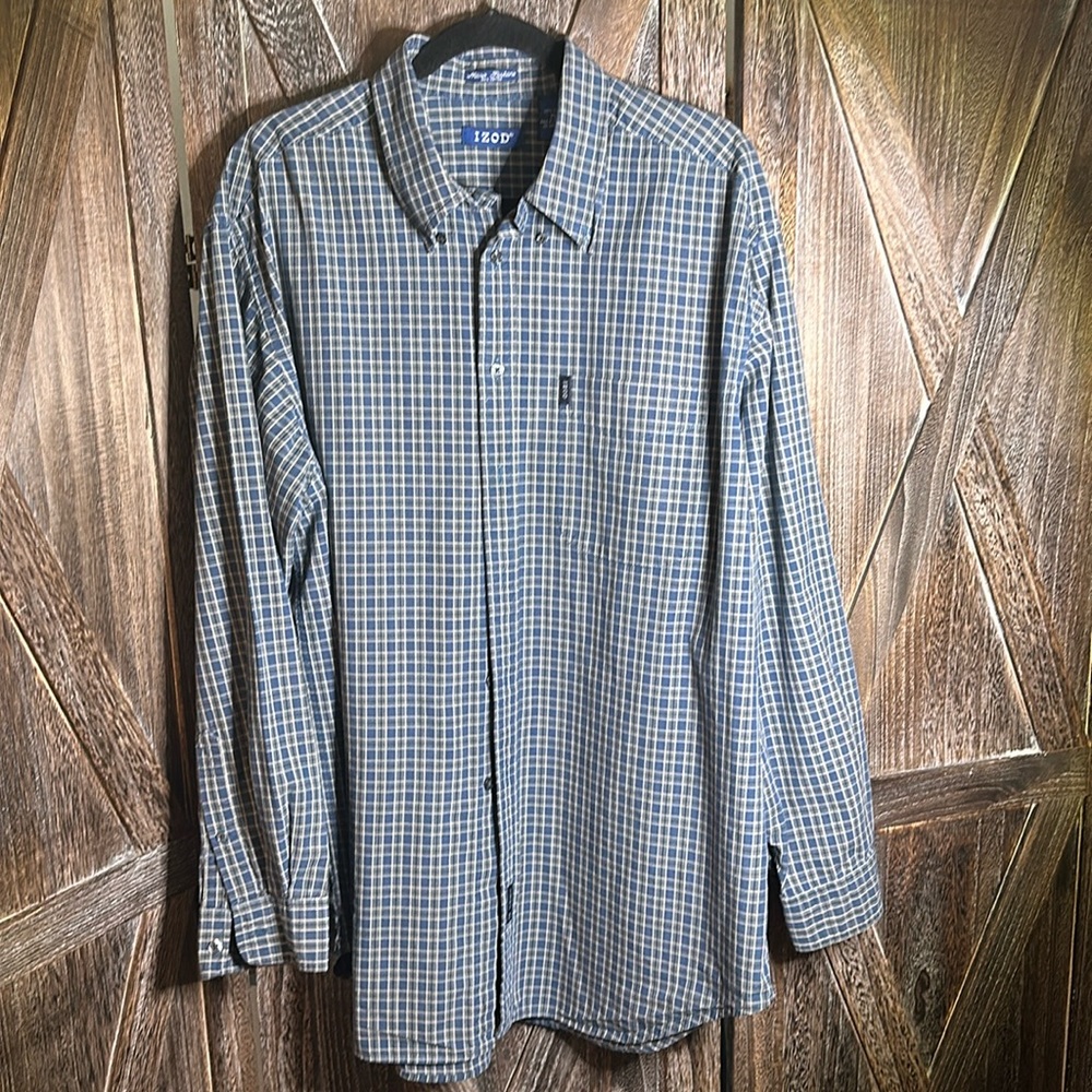 Men’s Izod XL long sleeve button down blue and black plaid shirt like new